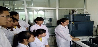 Phòng thí nghiệm Trung tâm khoa Chăn nuôi đạt chứng chỉ công nhận Phòng thí nghiệm phù hợp theo ISO/IEC 17025:2017, VILAS 1223